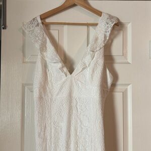 Elegant White Lace Dress
